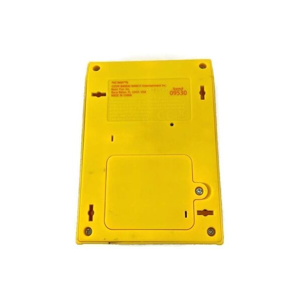 Pac-Man Mini Arcade Game - Picture 2 of 4